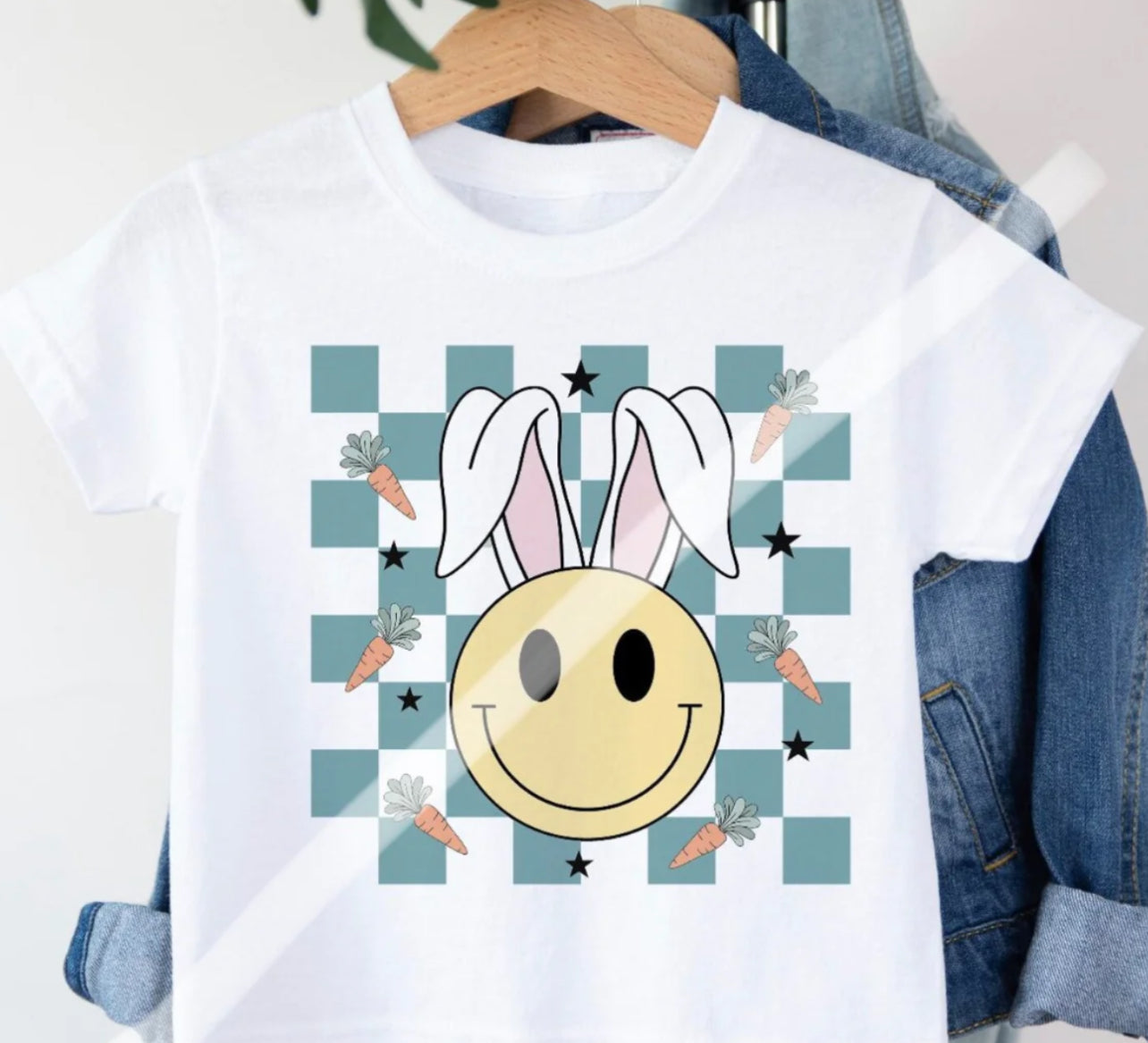 Happy Face Bunny Tee – The Pink Flamingo Co.
